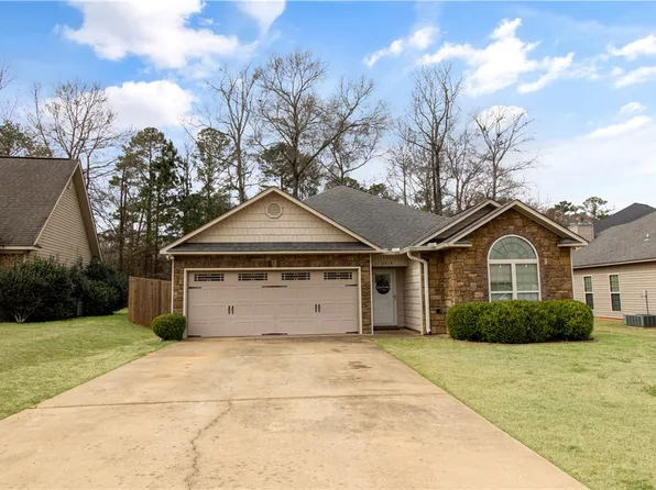 2714 Bent Tree Ln, Opelika, AL 36801