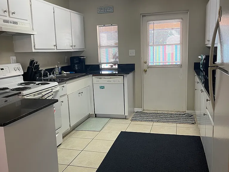 Brink Cir — Photo 11