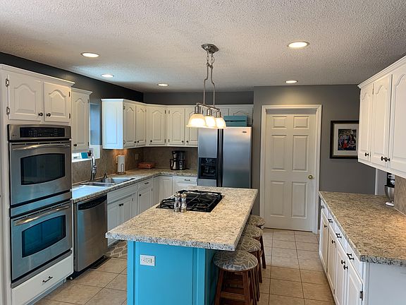 3rd image of 1428 Briar Village Ct