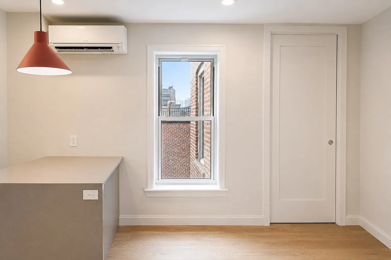 241 West 13th Street — Photo 4