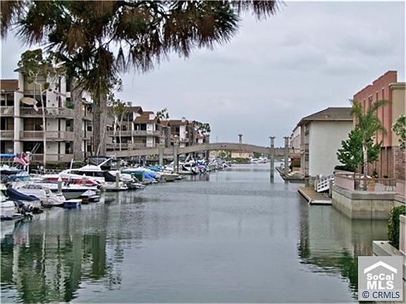 3rd image of 7224 N Marina Pacifica Dr
