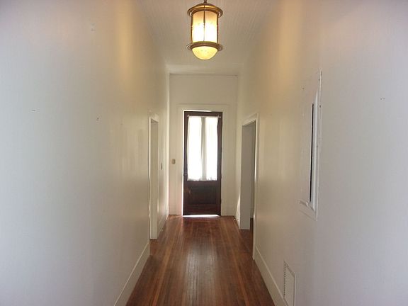 3rd image of 514 S 6th St APT A