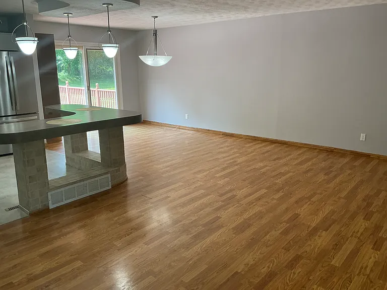 3732 Maplecrest Ave — Photo 18