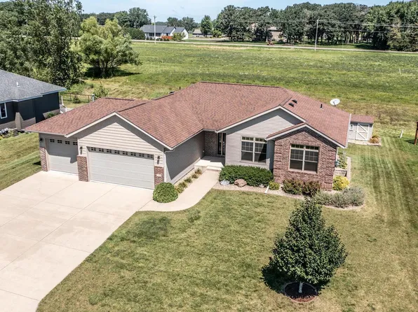 1730 Wood Duck Ln NE, Owatonna, MN 55060