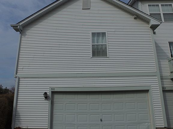 4th image of 581 Holiday Ln Unit 581