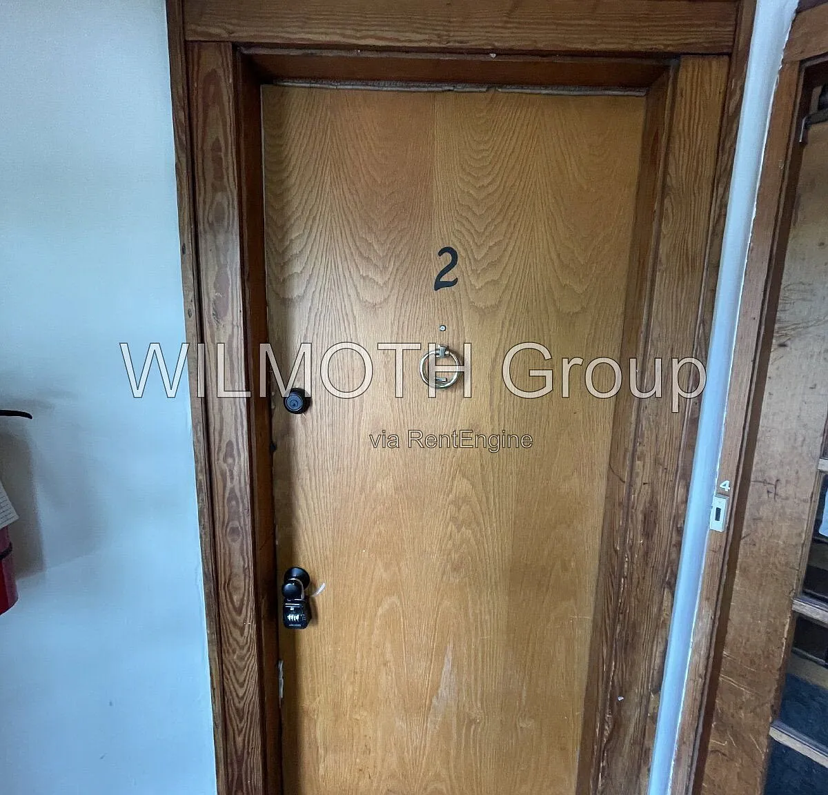 1 bed, 1.0 bath, 900 sqft, $1,300 — Photo 2