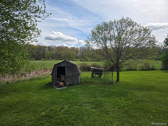 4th image of 6300 Runyan Lake Rd