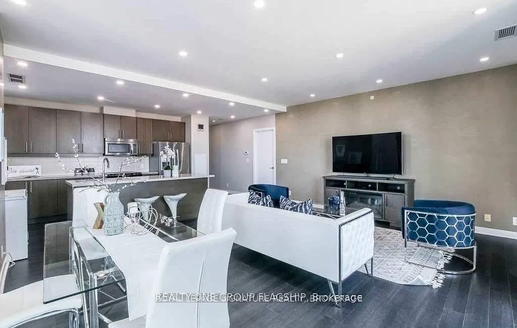 4 bed, $4,995 — Photo 4