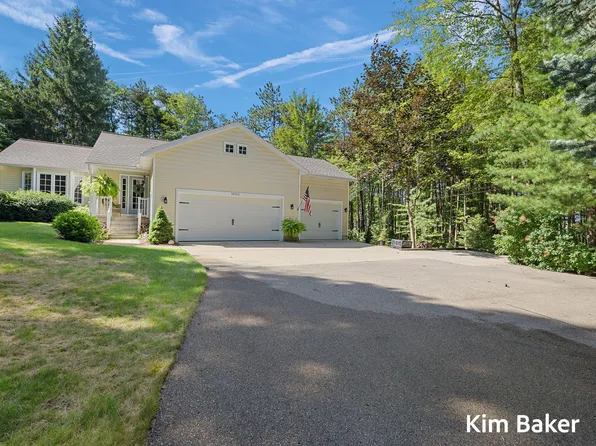 16924 Buchanan St, Grand Haven, MI 49417