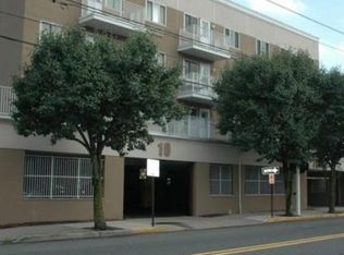 10 Palisade Ave #C002E-2E, Cliffside Park, NJ 07010