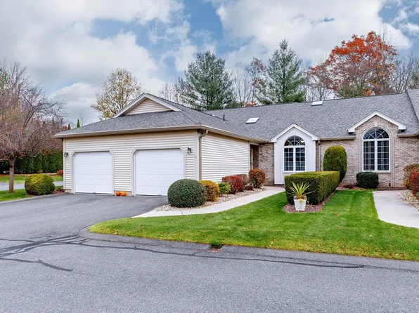 117 Pine Grove Dr #117, South Hadley, MA 01075