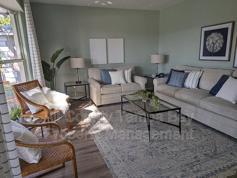 3931 Venetian Way — Photo 7