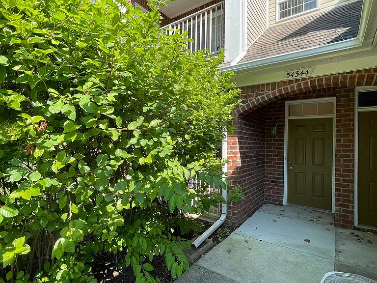 54344 E Annsbury Cir #10-3 — Photo 2
