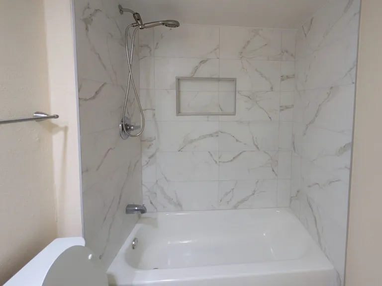 2700 Clear Springs Dr — Photo 4