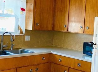 16 Oakdale St, Brockton, MA 02301