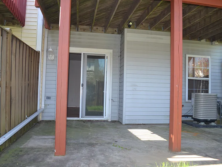 7104 Collinsworth Pl — Photo 21