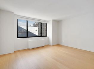 Columbus Pl #N12c, New York, NY 10019