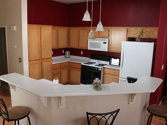 4th image of 214 Kyland Cove Ave