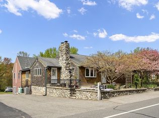 428 Pelham St, Methuen, MA 01844