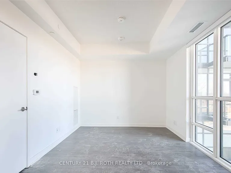 681 Yonge St N #201 — Photo 7