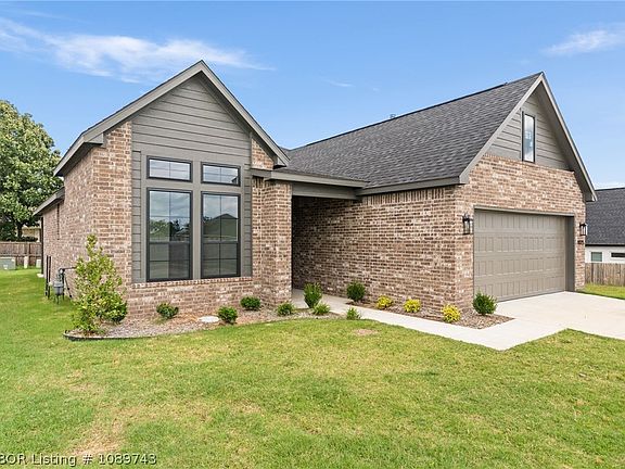 3rd image of 9015 Birkshire Pl