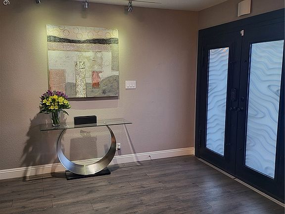 4th image of 2917 Colanthe Ave