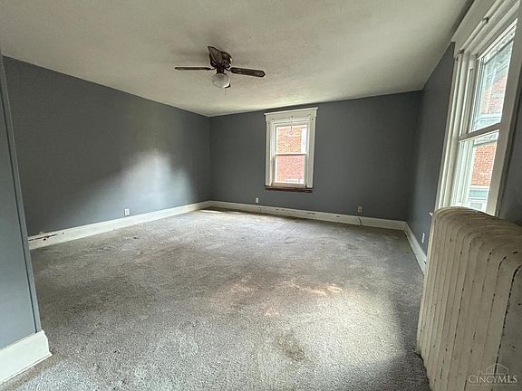 5th image of 3958 Washington Ave