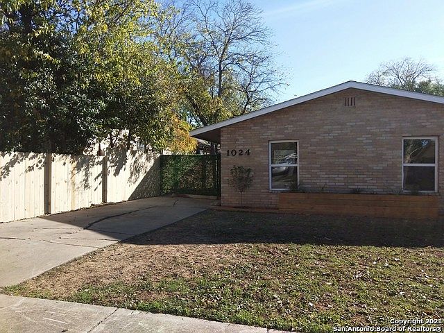 1st image of 1024 Edison Dr