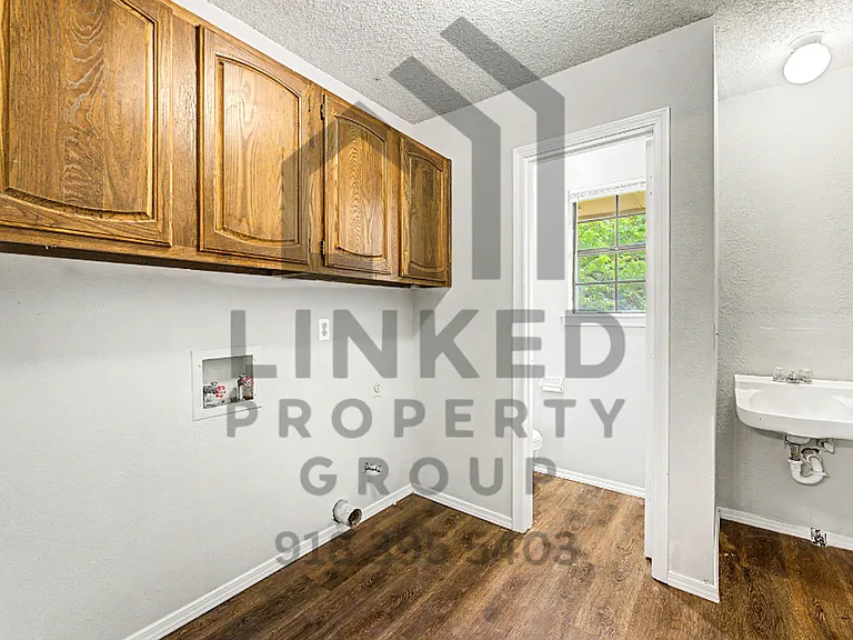 8120 S Louisville Ave — Photo 17