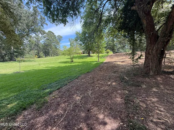 1 35th Hwy, Carthage, MS 39051