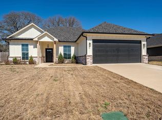 121 Rose Row Ln, Winona, TX 75792