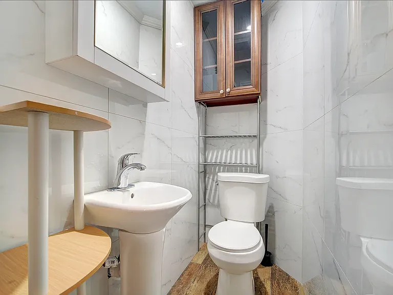 10 Stanford Dr — Photo 15