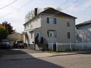 228 Oak Grove Ave, Fall River, MA 02723