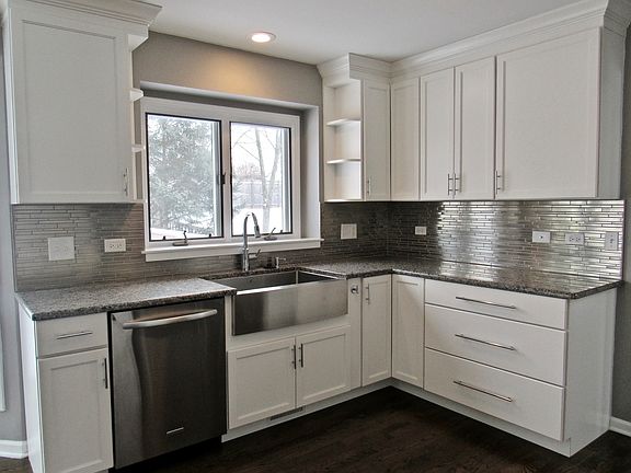3rd image of 1321 Winterberry Ct