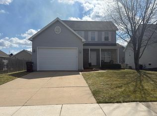 530 Prairie Ridge Dr, Woodstock, IL