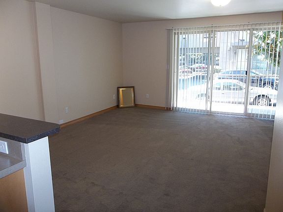 3rd image of 13315 Greenwood Ave N APT 102B