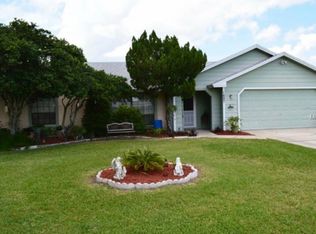 1697 Banning Beach Rd, Tavares, FL 32778