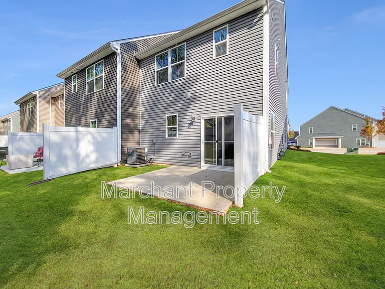 111 Marthawood Ln — Photo 36