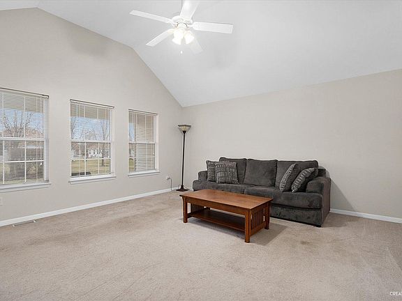4th image of 304 Garden Cir