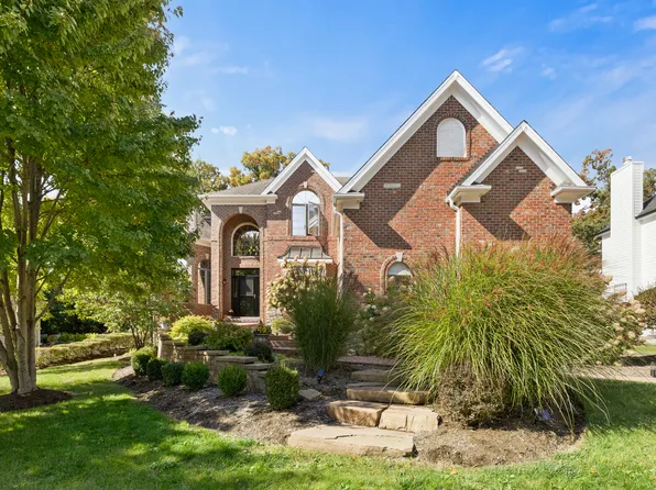 740 Reserve Ct, South Elgin, IL 60177