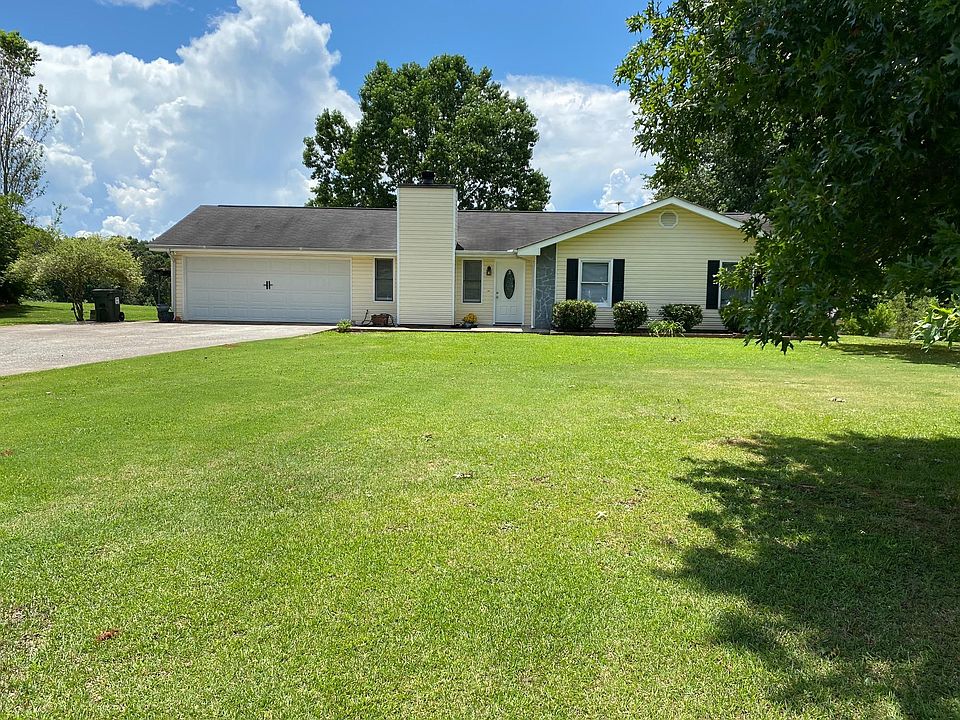 Front of House - Large Beautiful Yard