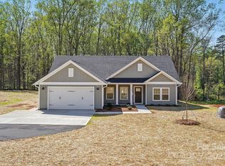 844 Westminster Dr, Statesville, NC 28677