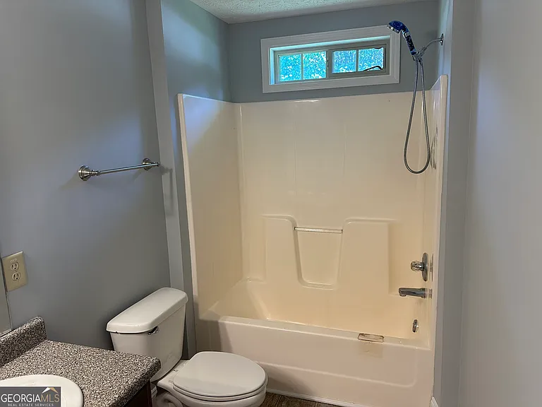 561 Highland Pointe Dr — Photo 18