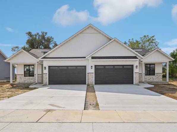 301 Willow St, Pardeeville, WI 53954