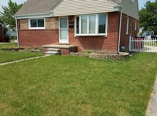 19299 E Ten Mile Rd, Roseville, MI 48066