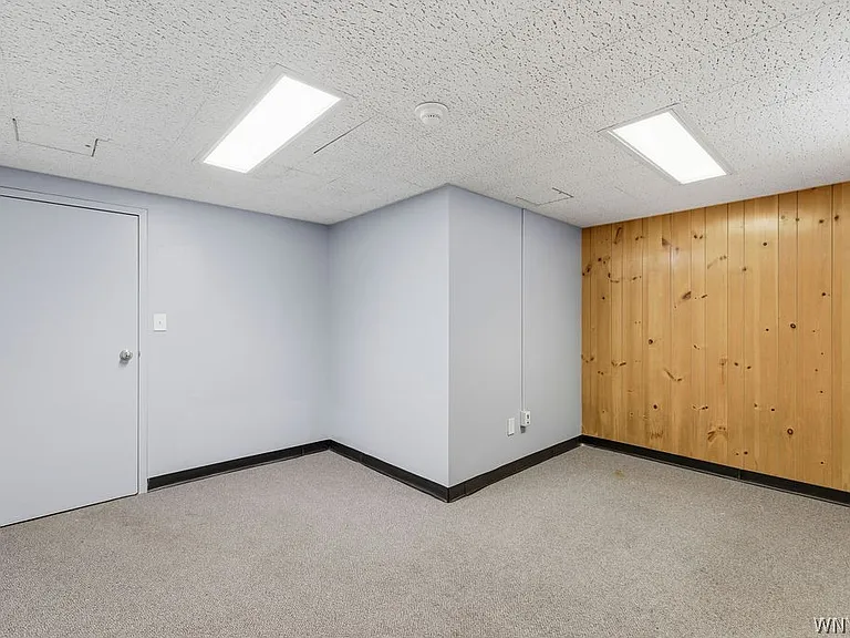 57 Saint Johns Parkside St — Photo 31