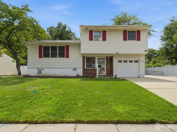 21 S Heathcote Ave, Edison, NJ 08817