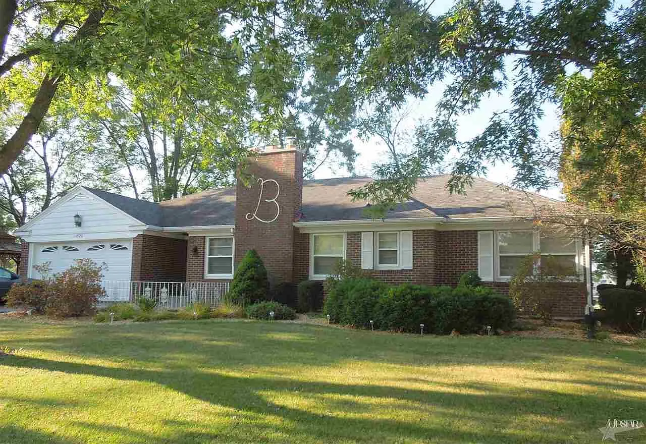 11520 Grabill Rd photo 1
