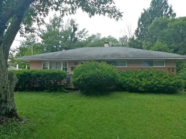 2324 Aquarius Dr, Cincinnati, OH 45231