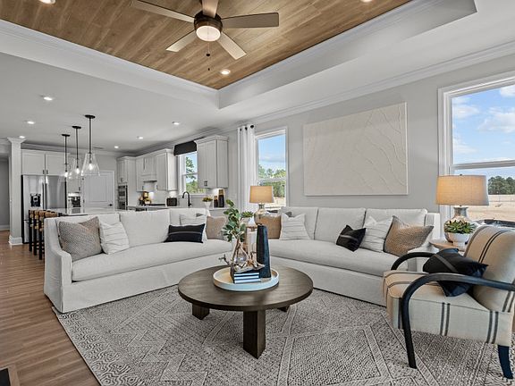 Enough space for two sofas to maximize entertainment